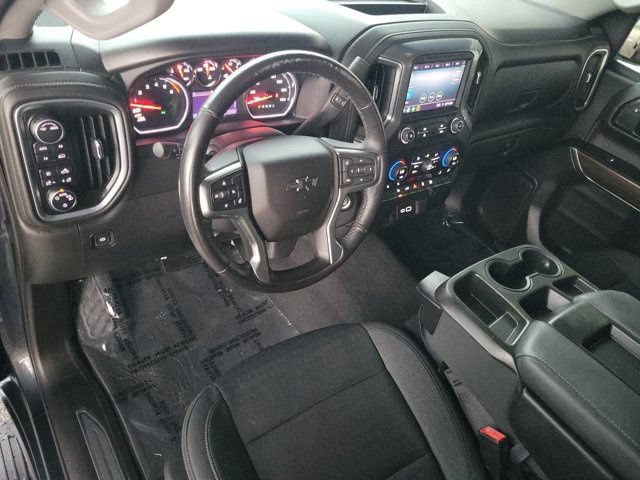 Used 2022 Chevrolet Silverado 1500 RST w/ LPO, Blackout Package AWD/4WD image 17