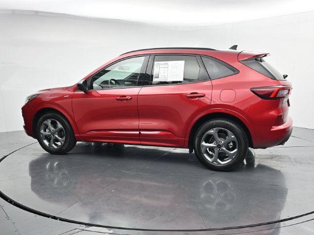 Certified 2023 Ford Escape ST-Line w/ Tech Pack #1 AWD/4WD image 6
