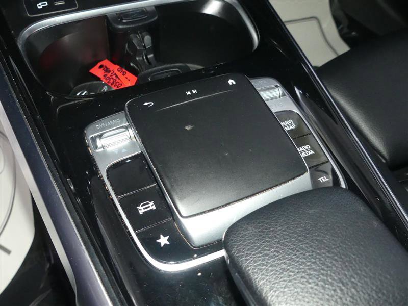 Used 2020 Mercedes-Benz GLB 250 4MATIC image 39