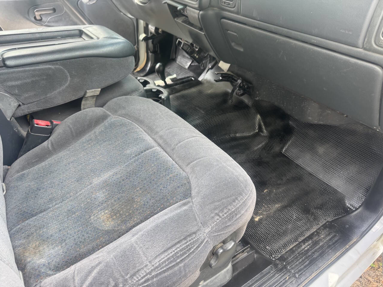 Used 2002 Chevrolet Silverado 2500 LS w/ Off-Road Skid Plate Pkg AWD/4WD image 11