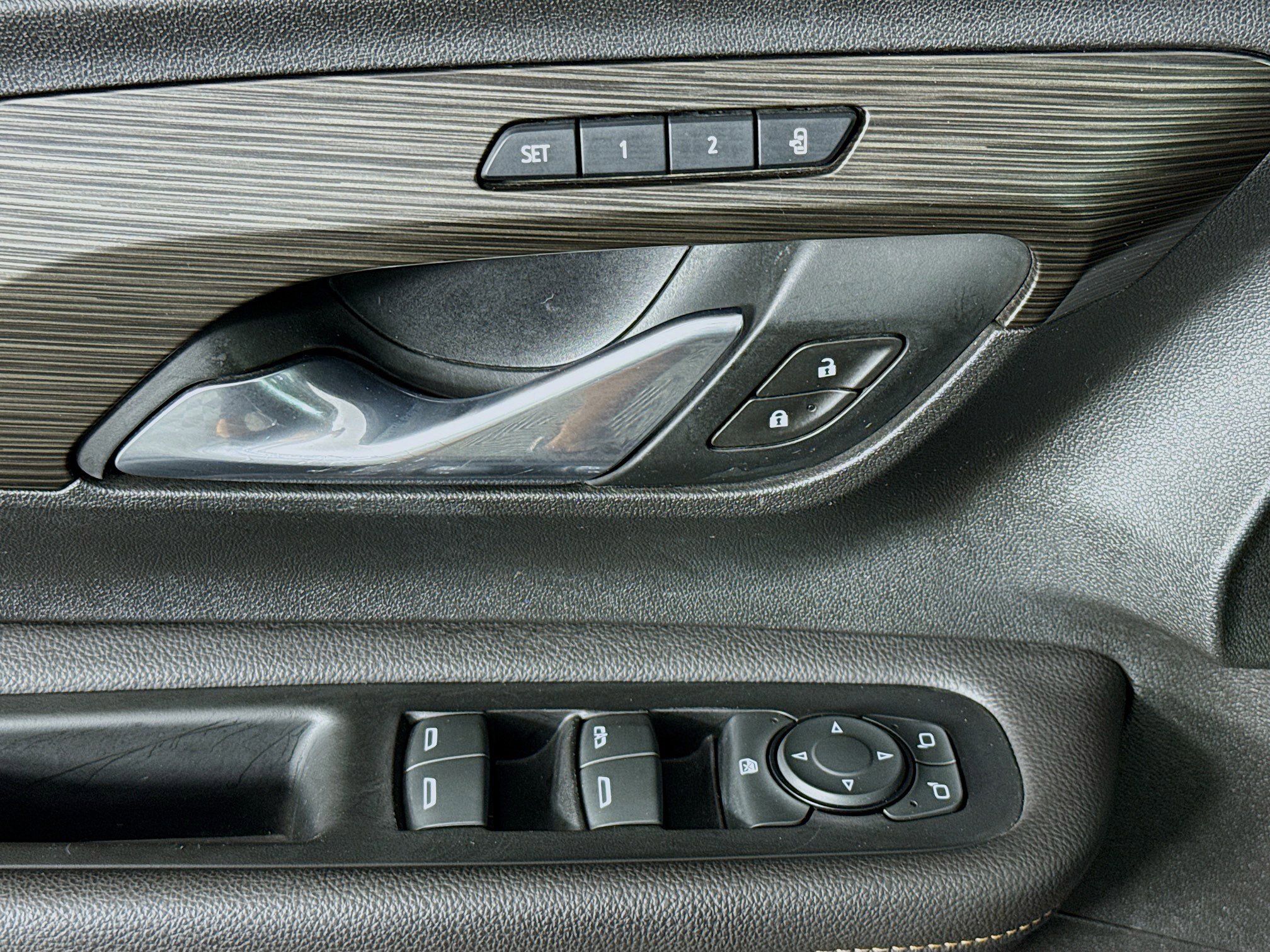 Used 2020 GMC Terrain SLT w/ Preferred Package image 23