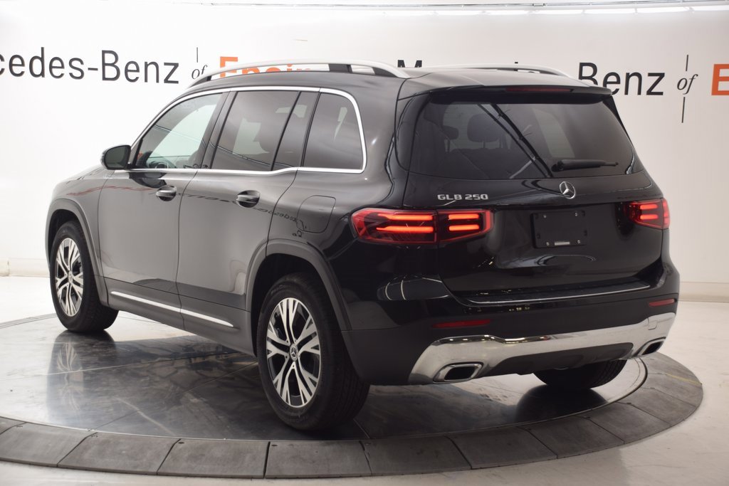 New 2025 Mercedes-Benz GLB 250 image 4