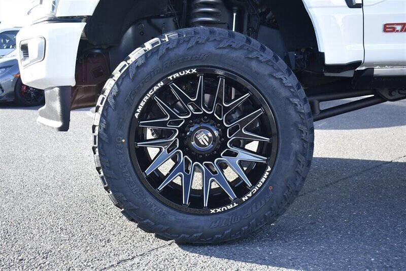 Used 2024 Ford F350 Platinum image 10