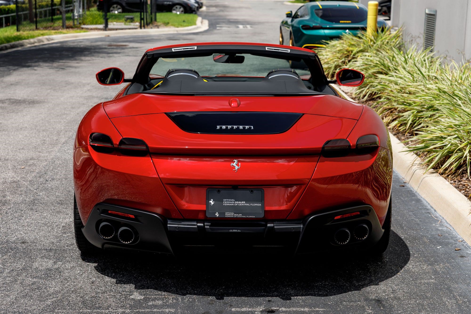 Used 2025 Ferrari Roma Spider RWD image 4