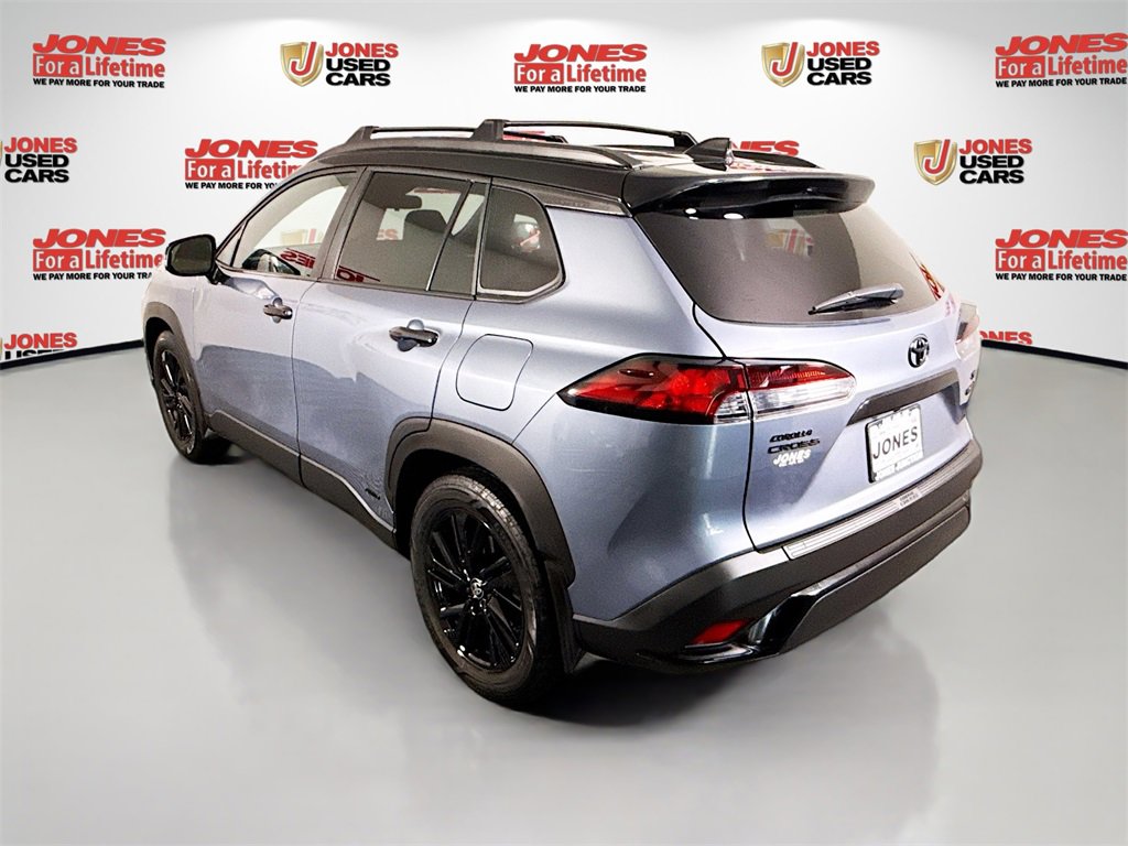 Certified 2024 Toyota Corolla Cross AWD Hybrid image 2