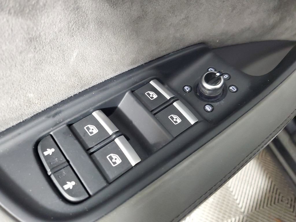 Used 2021 Audi SQ7 Premium Plus AWD/4WD image 19