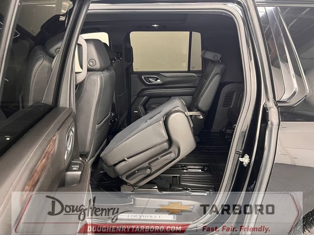 Used 2021 Chevrolet Suburban Z71 w/ Z71 Off-Road Package AWD/4WD image 36
