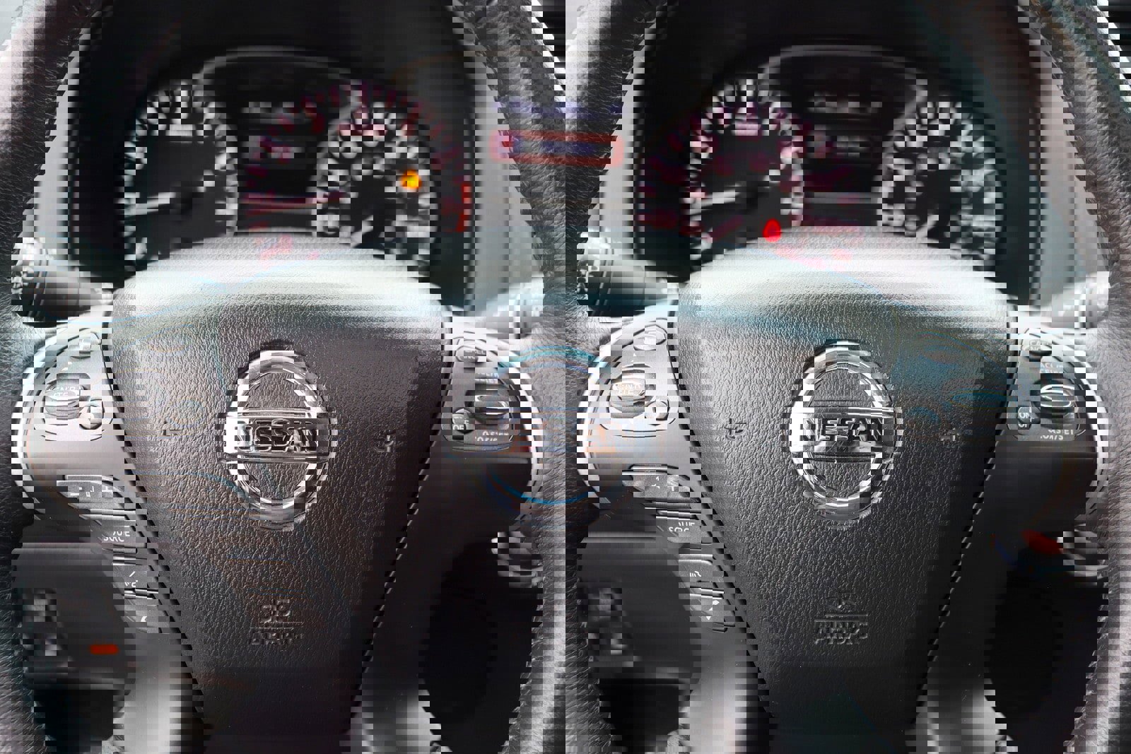 Used 2014 Nissan Pathfinder Platinum w/ Platinum Premium Package image 30