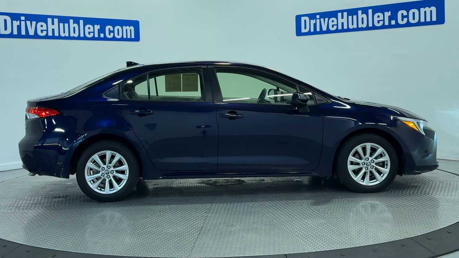 Used 2023 Toyota Corolla LE w/ LE Convenience Package FWD image 9