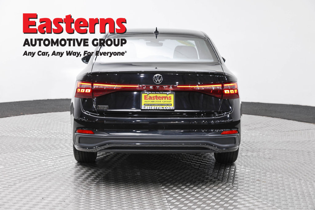 Used 2025 Volkswagen Jetta Sport FWD image 7