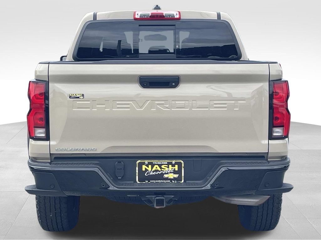 Used 2023 Chevrolet Colorado Z71 w/ Z71 Convenience Package 2 AWD/4WD image 4