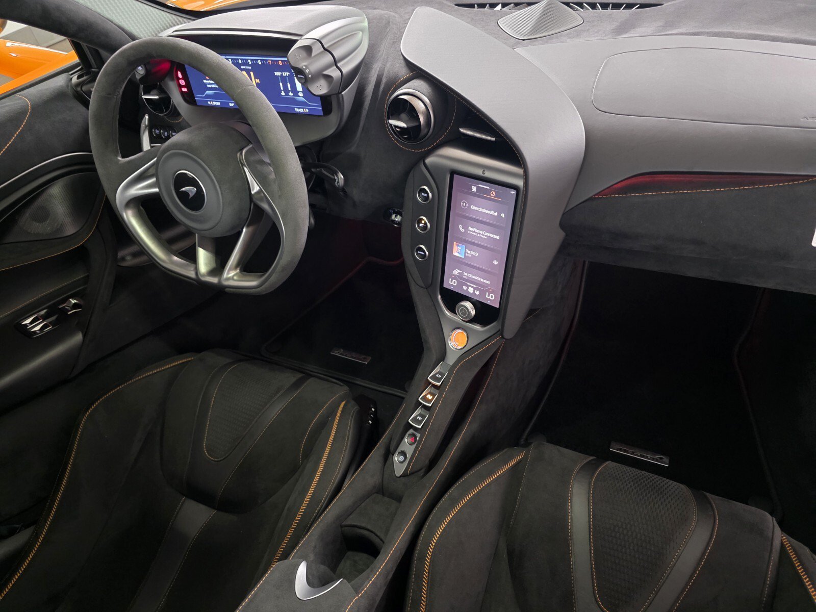Used 2025 McLaren 750S RWD image 22