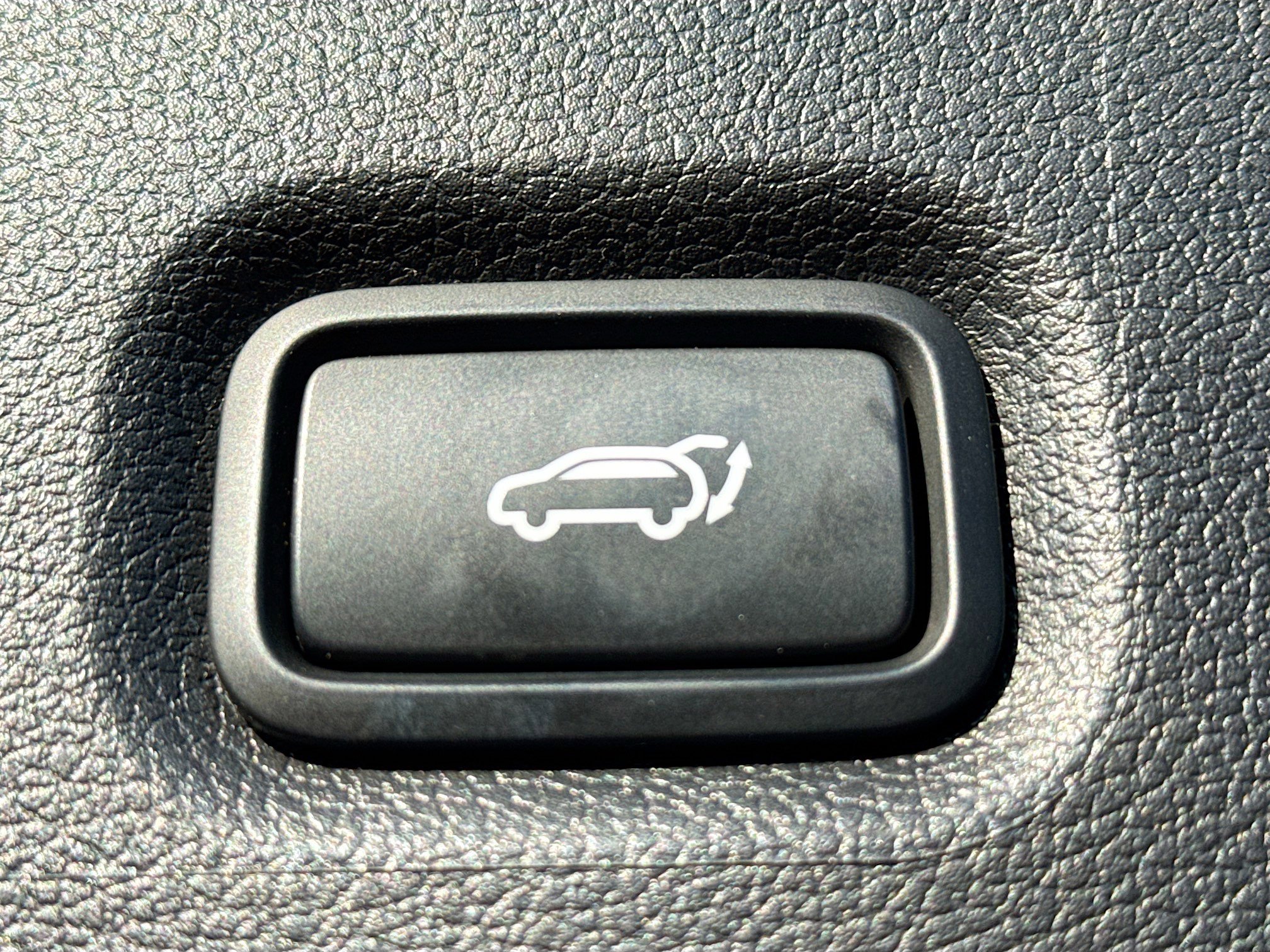 Used 2023 Hyundai Santa Fe XRT w/ Cargo Package image 14