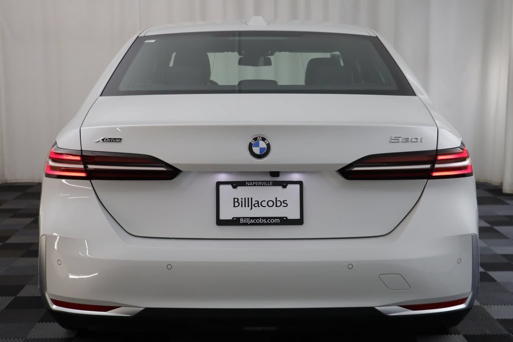 New 2026 BMW 530i xDrive w/ Premium Package AWD/4WD image 17