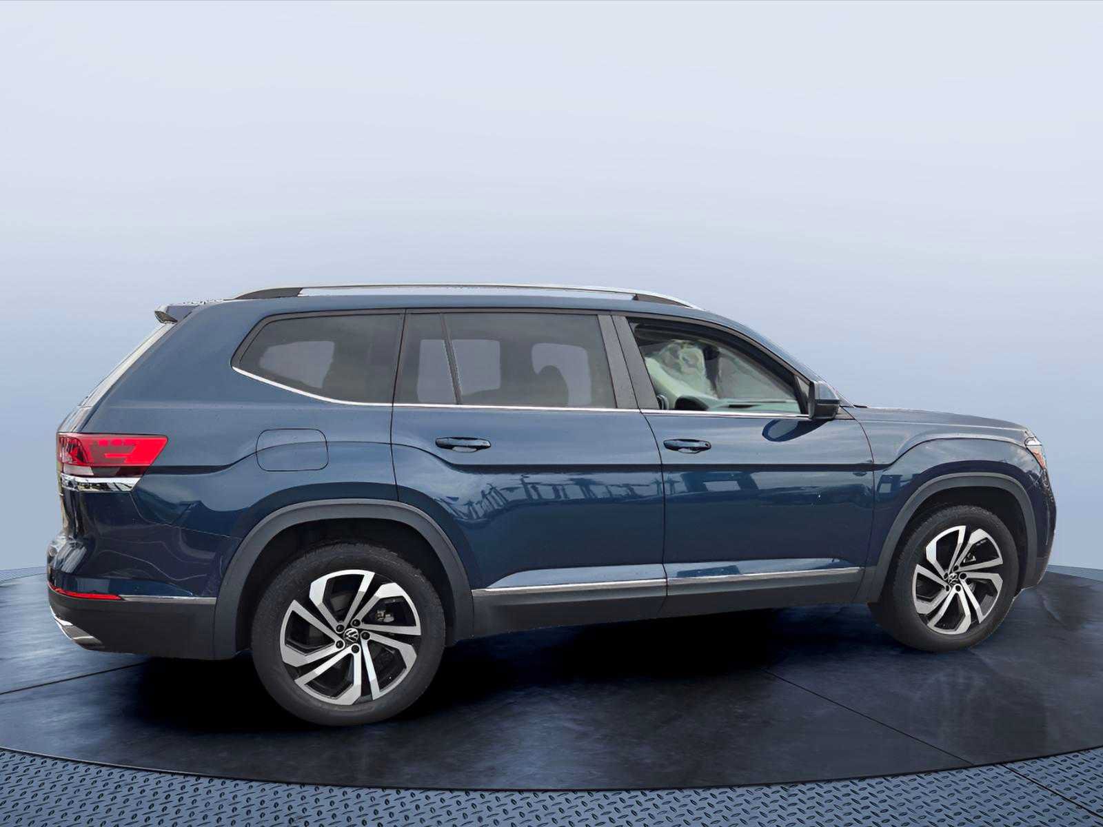 Used 2022 Volkswagen Atlas SEL AWD/4WD image 5