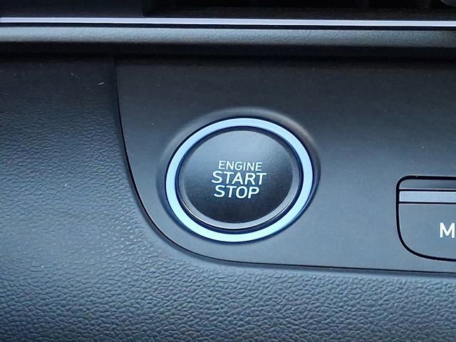 Used 2025 Hyundai Elantra N image 23