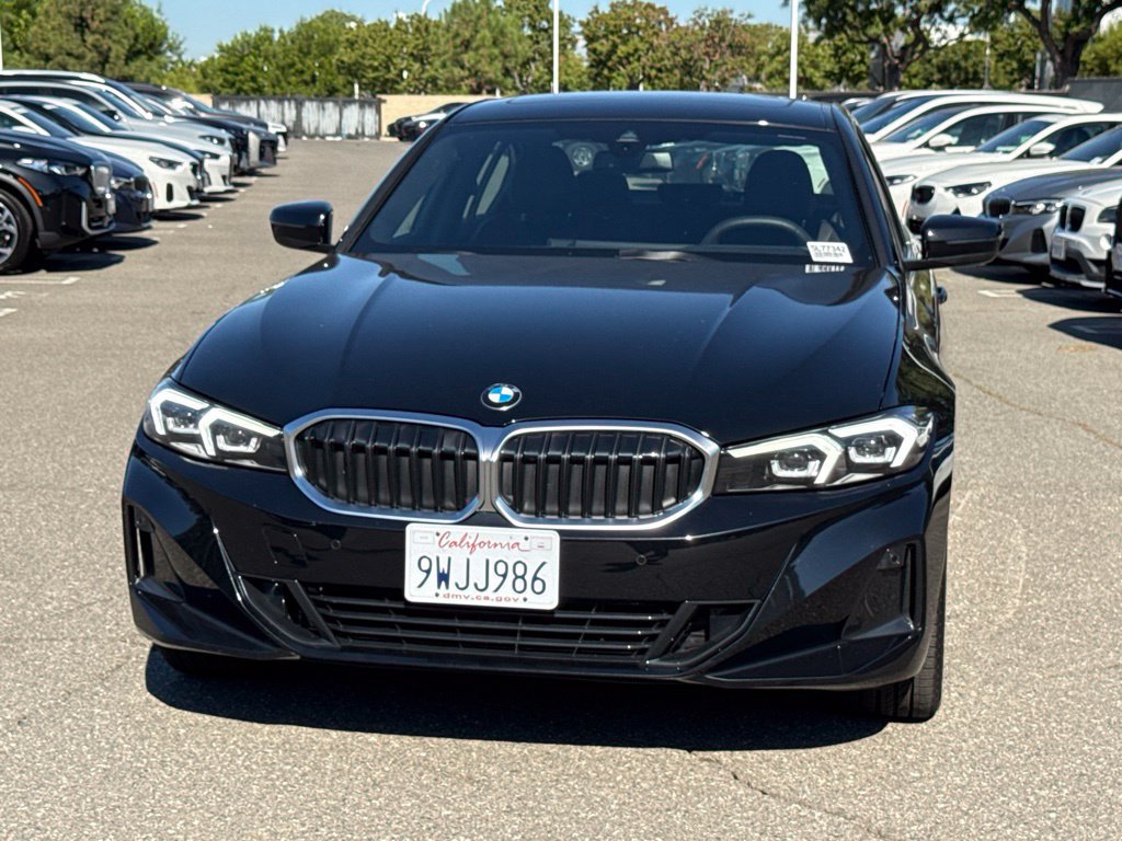 Used 2026 BMW 330i Sedan w/ Convenience Package RWD image 3