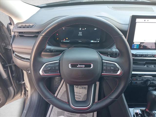 Used 2022 Jeep Compass Trailhawk w/ Trailhawk Elite Group image 17