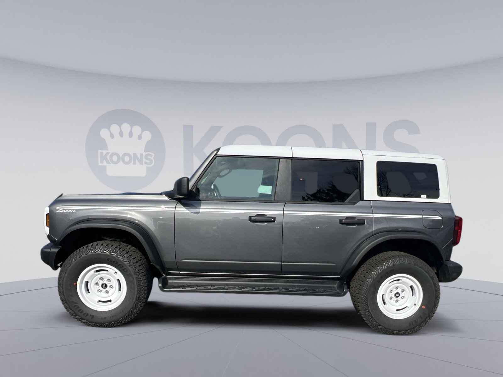 New 2026 Ford Bronco Heritage Edition image 2