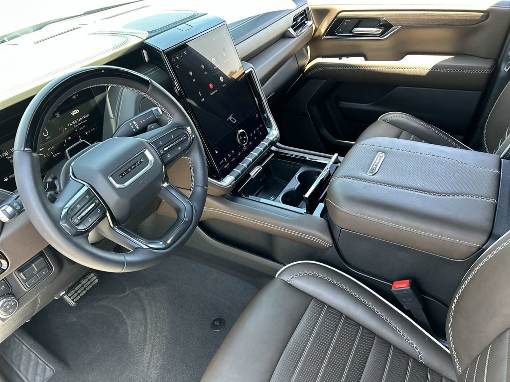 Used 2026 GMC Yukon XL Denali Ultimate AWD/4WD image 10
