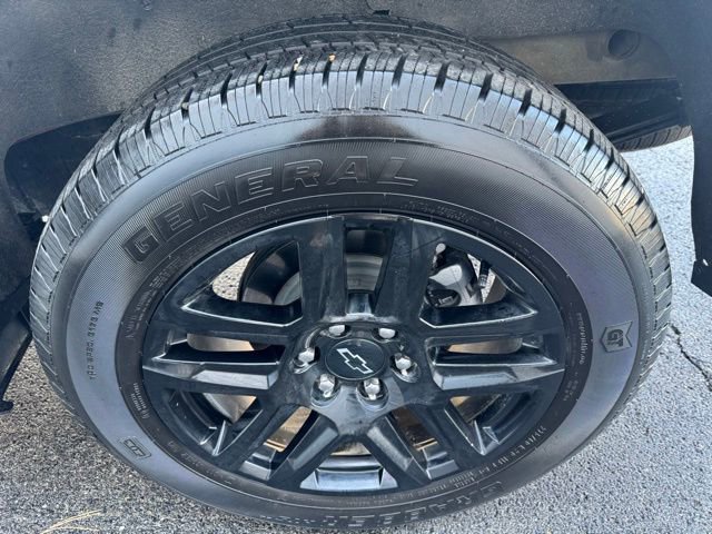 Used 2023 Chevrolet Silverado 1500 RST w/ LPO, Dark Essentials Package AWD/4WD image 13