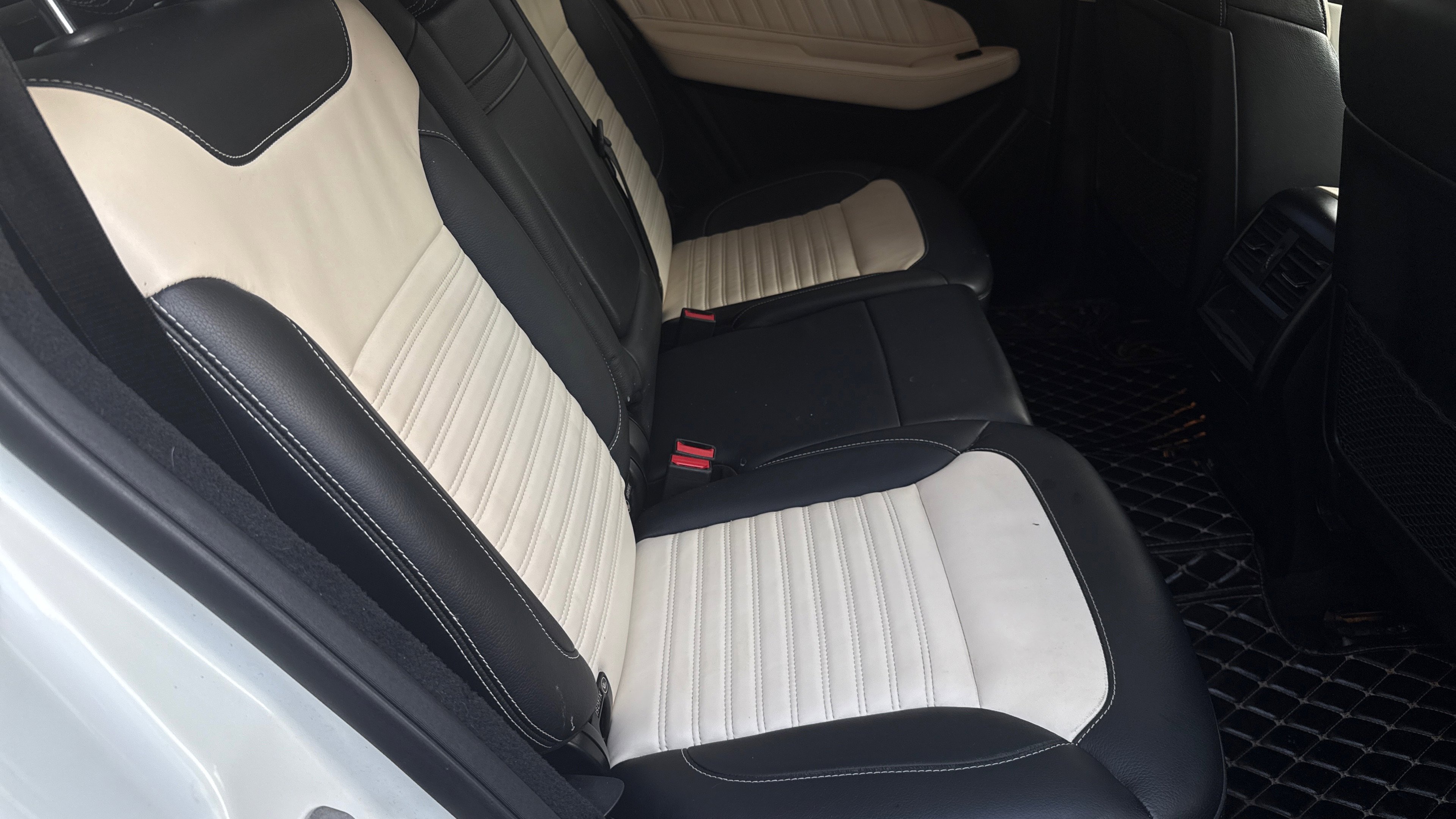 Used 2019 Mercedes-Benz GLE 43 AMG 4MATIC image 44