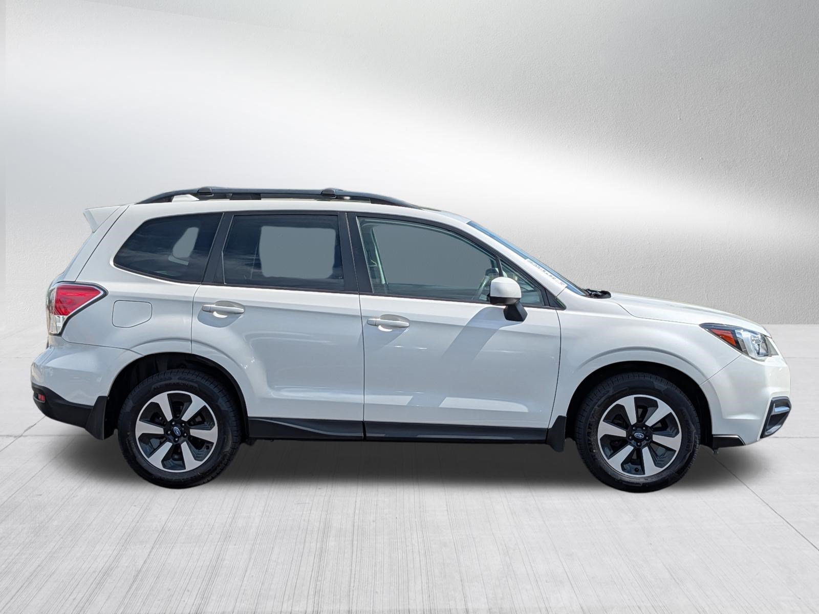 Used 2018 Subaru Forester 2.5i Premium w/ Protection Package #1A AWD/4WD image 8