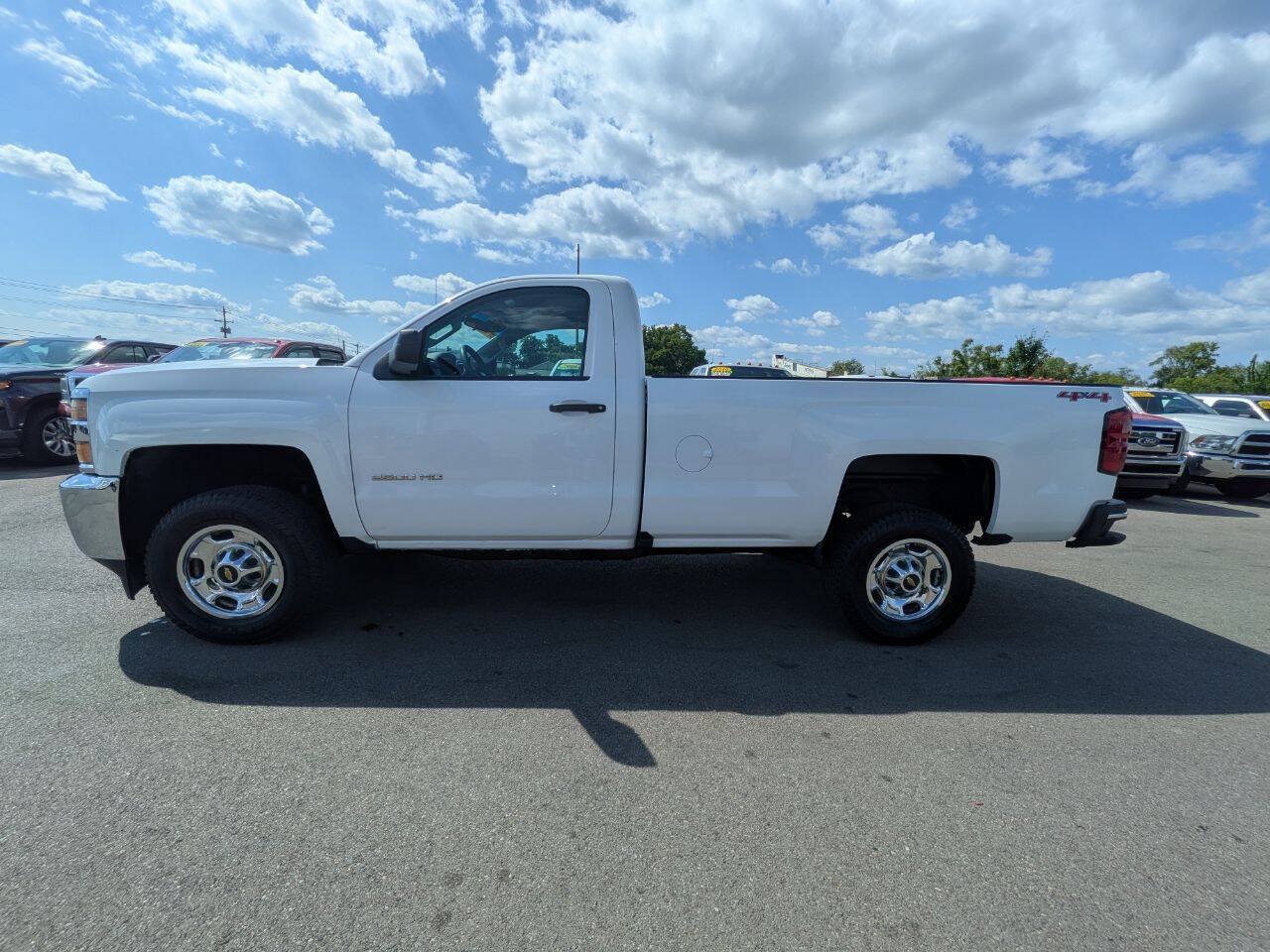 Used 2015 Chevrolet Silverado 2500 W/T w/ WT Convenience Package AWD/4WD image 2