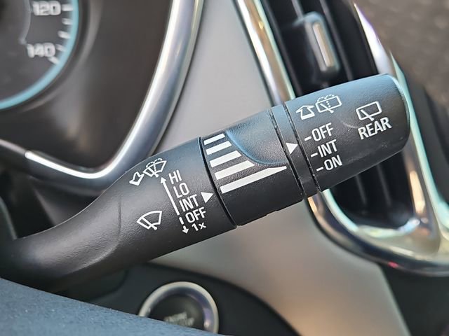 Used 2021 Chevrolet Equinox LS w/ LS Convenience Package FWD image 21