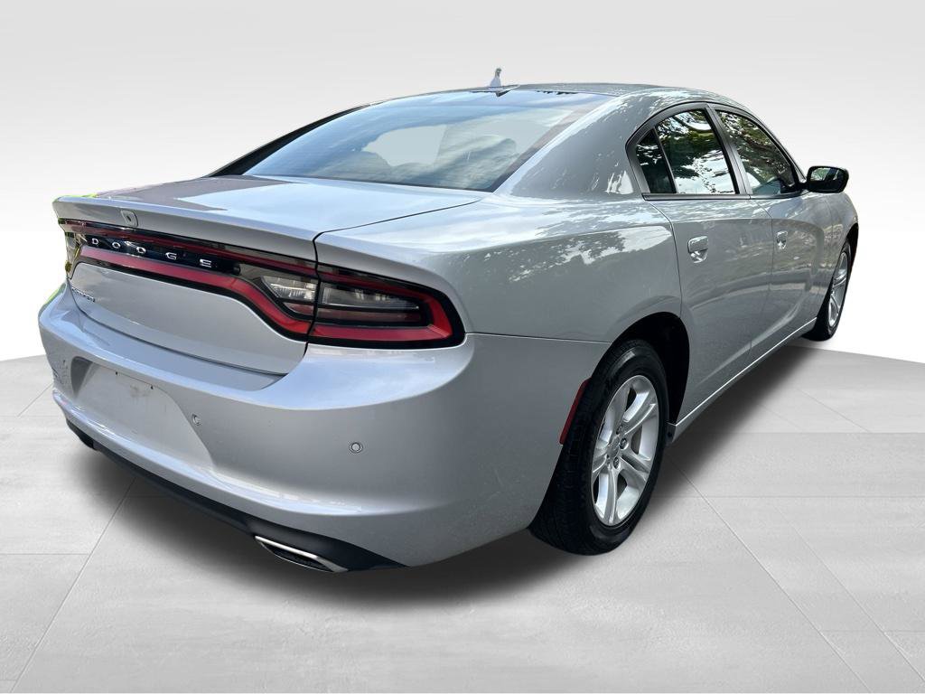 Used 2023 Dodge Charger SXT RWD image 5