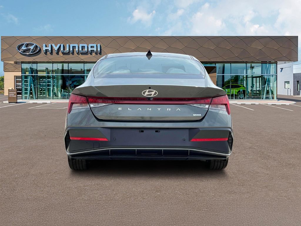 New 2025 Hyundai Elantra Limited image 6