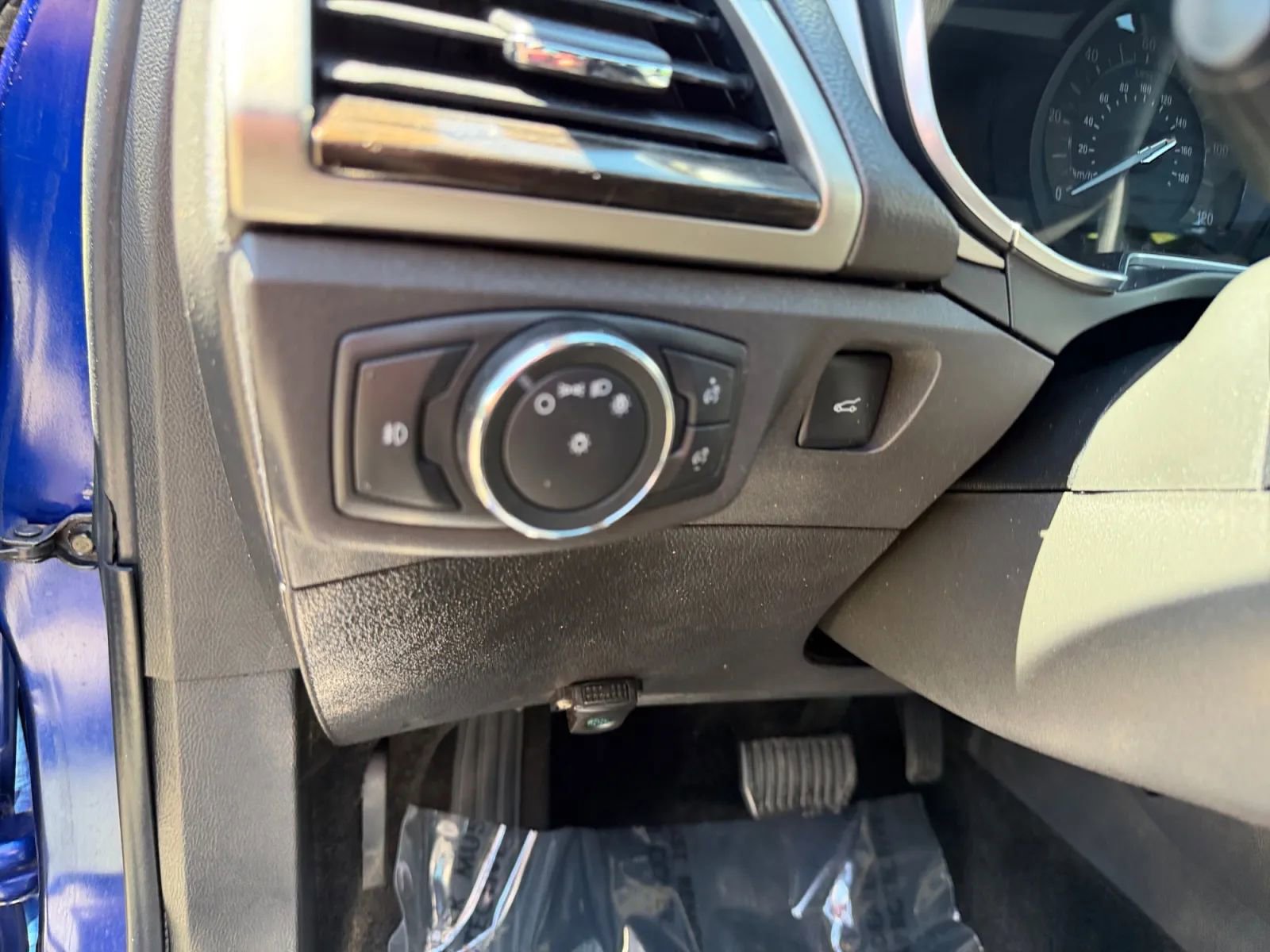 Used 2013 Ford Fusion SE FWD image 22