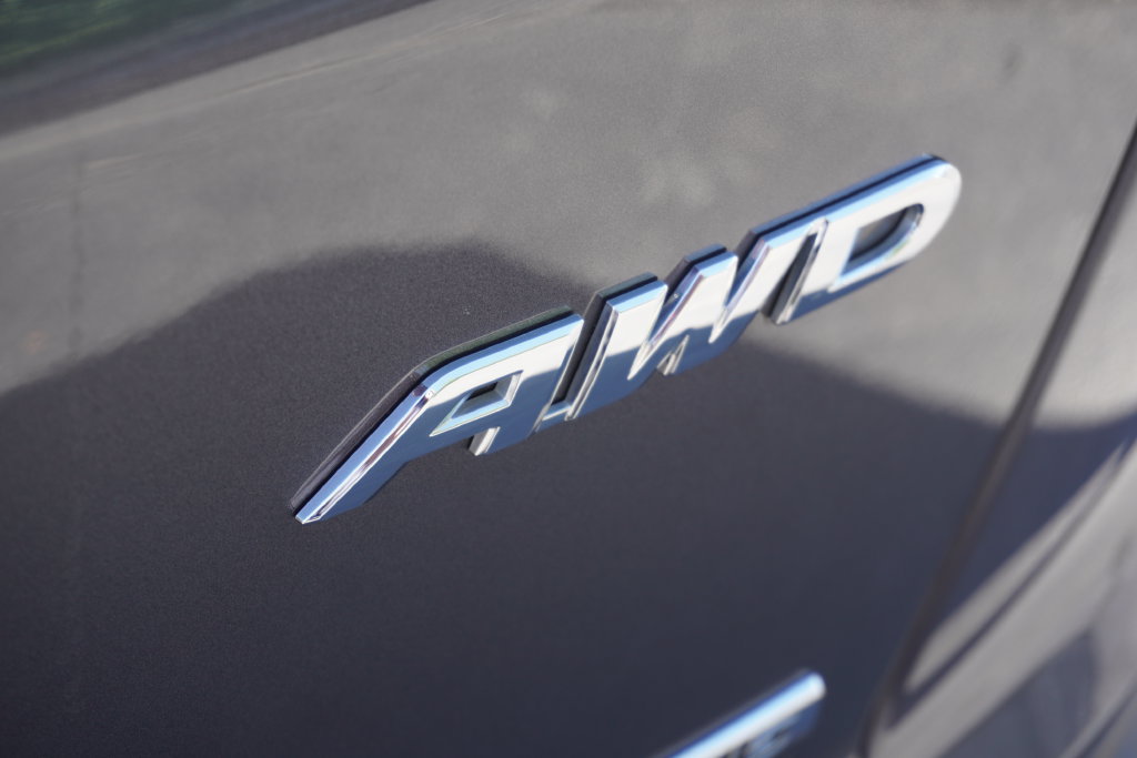 Used 2022 Honda CR-V Touring image 4
