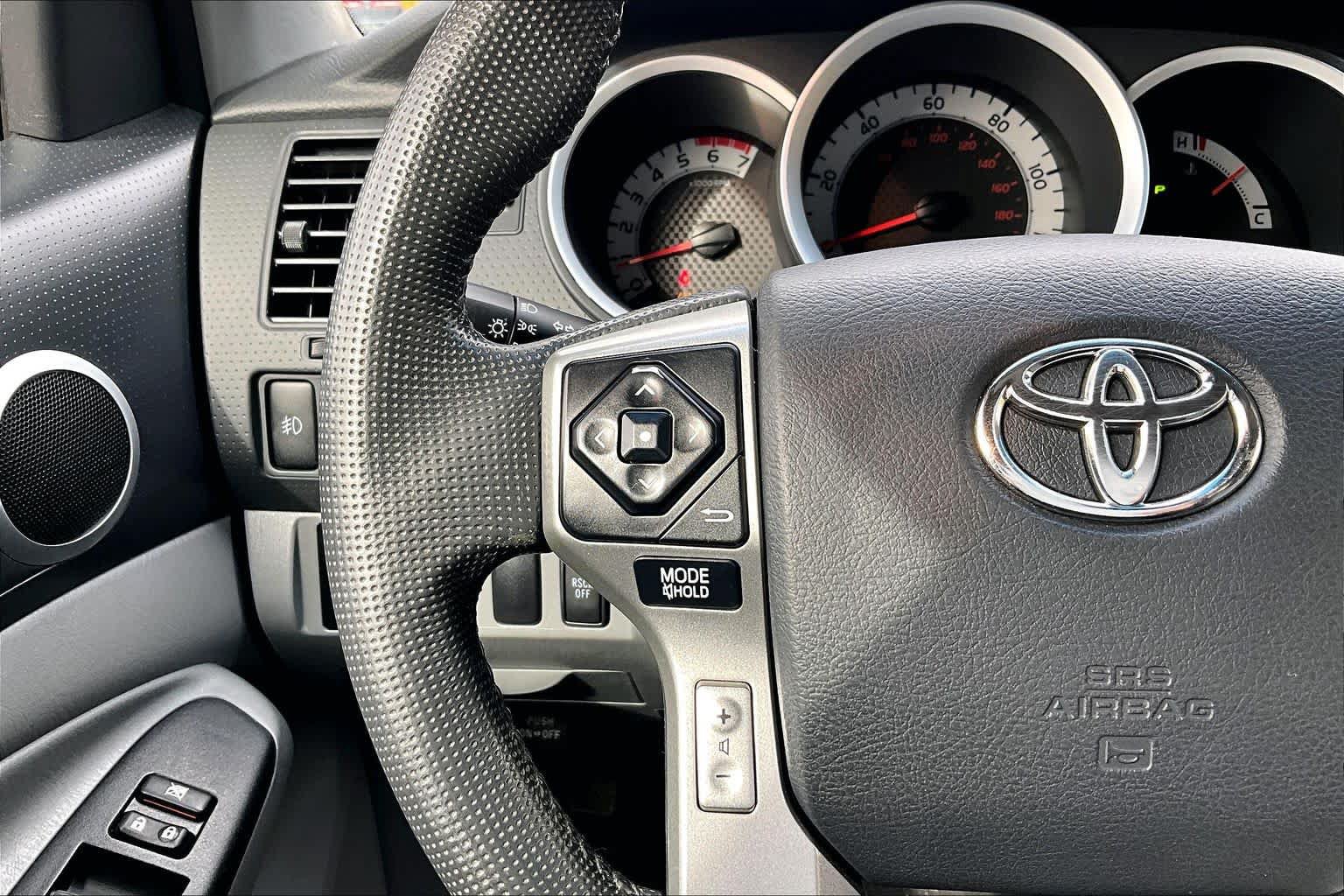 Used 2014 Toyota Tacoma 4x4 Double Cab w/ TRD Sport Package image 23
