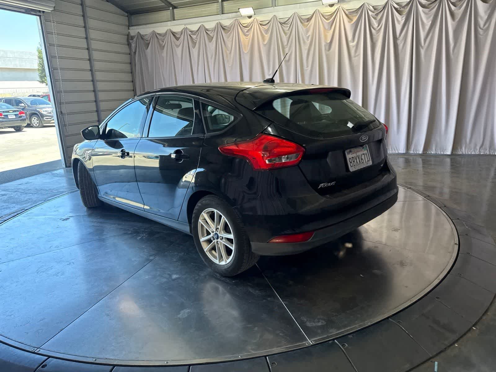 Used 2018 Ford Focus SE FWD image 7