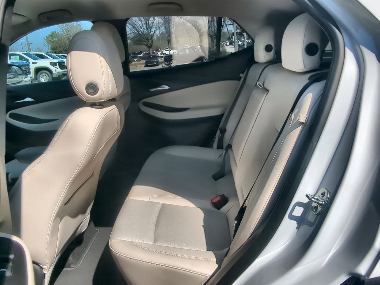 Used 2025 Buick Encore GX Preferred w/ Advanced Technology Package FWD image 22