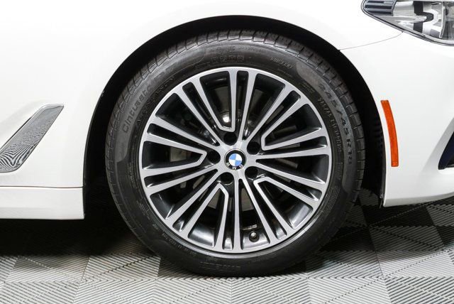 Used 2017 BMW 530i xDrive AWD/4WD image 37