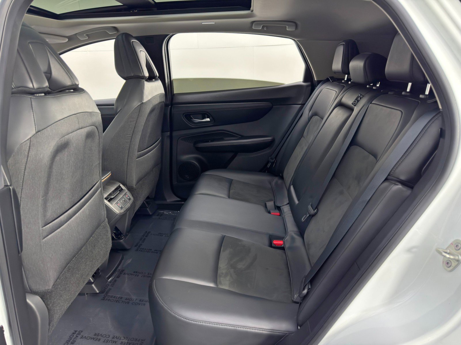 Used 2023 Nissan Ariya Premiere image 41