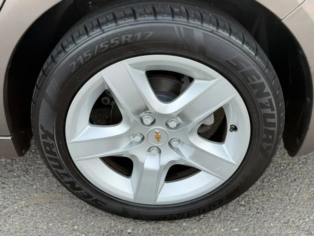 Used 2010 Chevrolet Malibu LS FWD image 20