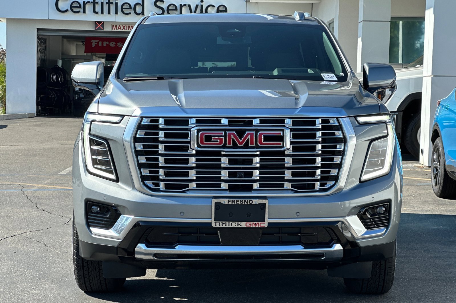 New 2026 GMC Yukon Denali w/ Sun & Power Step Package image 3