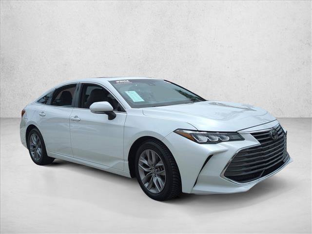 Used 2019 Toyota Avalon XLE w/ Moonroof Package FWD image 3