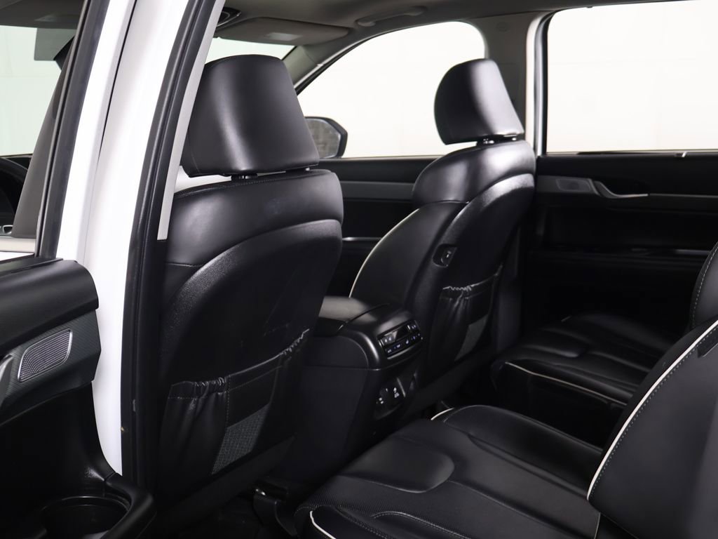 Used 2024 Hyundai Palisade SEL w/ Premium Package FWD image 34