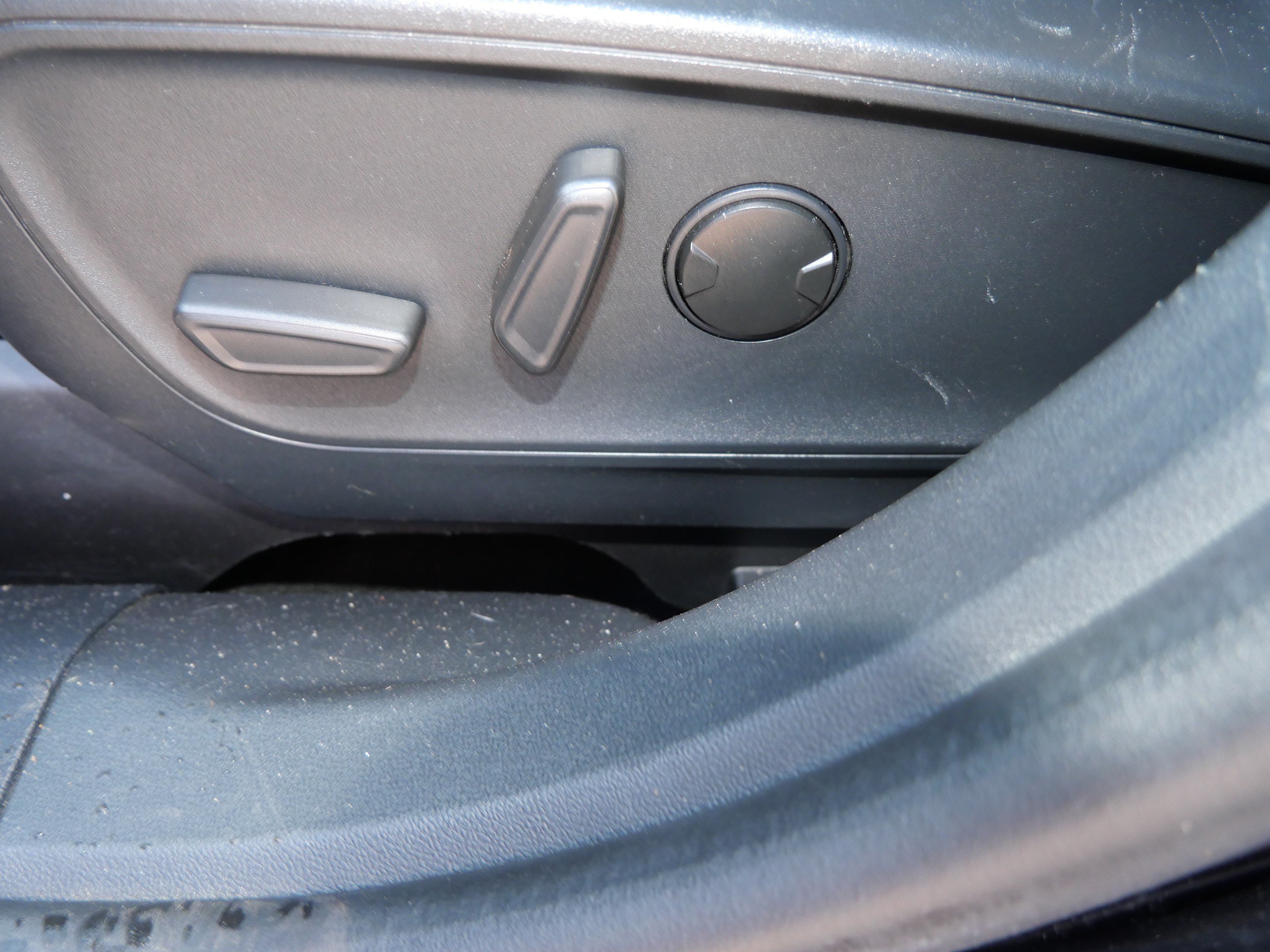 Certified 2024 Ford Escape ST-Line AWD/4WD image 19