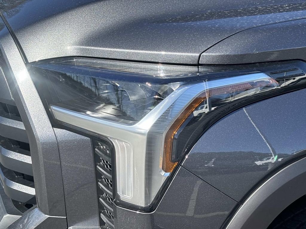 New 2026 Toyota Tundra SR5 image 18