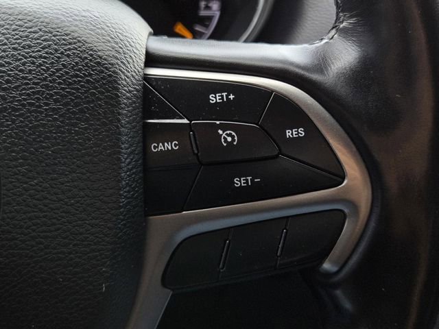 Used 2020 Jeep Grand Cherokee Altitude RWD image 30