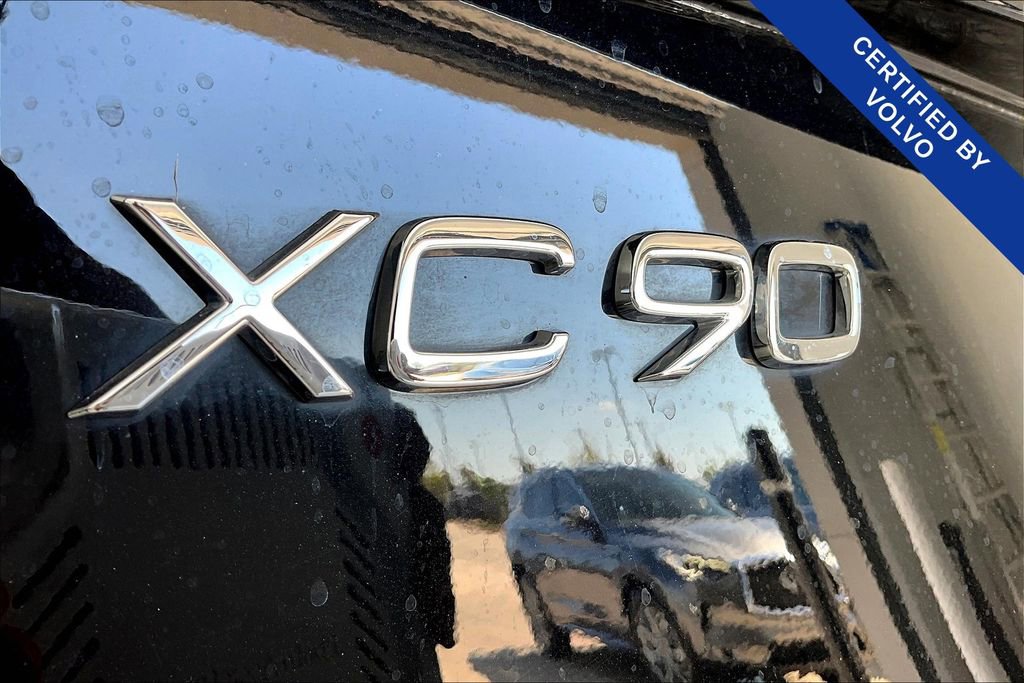 Certified 2025 Volvo XC90 B6 Plus image 42