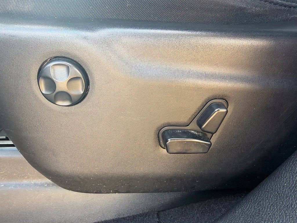 Used 2021 Jeep Grand Cherokee Limited AWD/4WD image 18