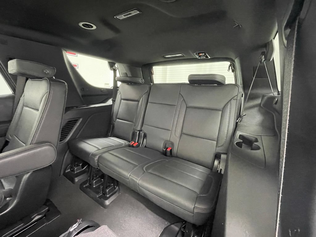 Used 2025 GMC Yukon Denali AWD/4WD image 14