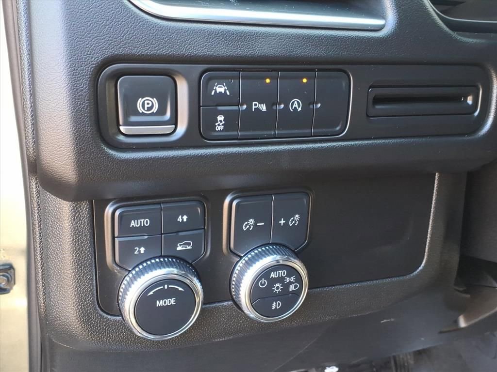 Used 2024 GMC Yukon SLT image 20