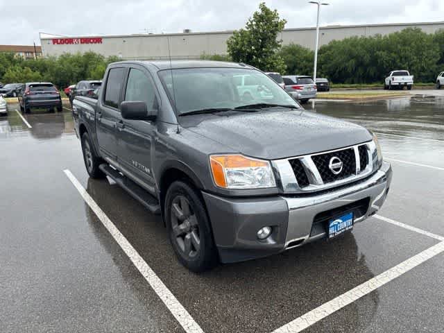 Used 2015 Nissan Titan SV w/ SV Value Truck Package RWD image 7